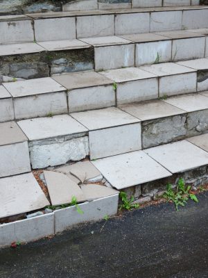 Broken steps tripping hazard slip and fall liability expert